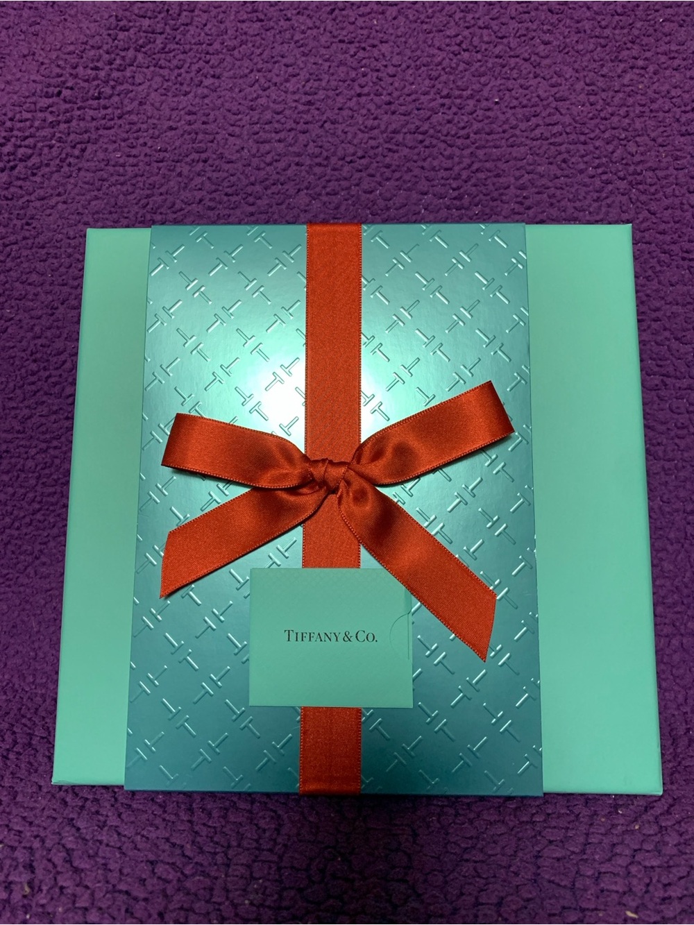 Tiffany & Co. Perfume Gift Set in Signature Blue with Red Ribbon. - Picture 4 of 4